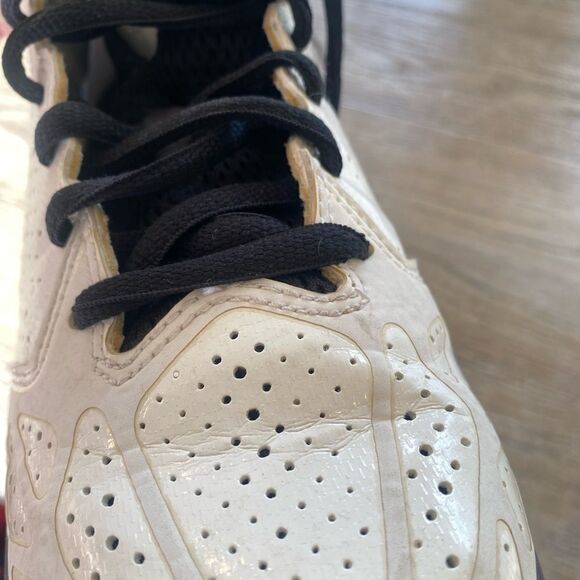 Derrick Rose BasketBAll Shoes  - Picture 8 of 9